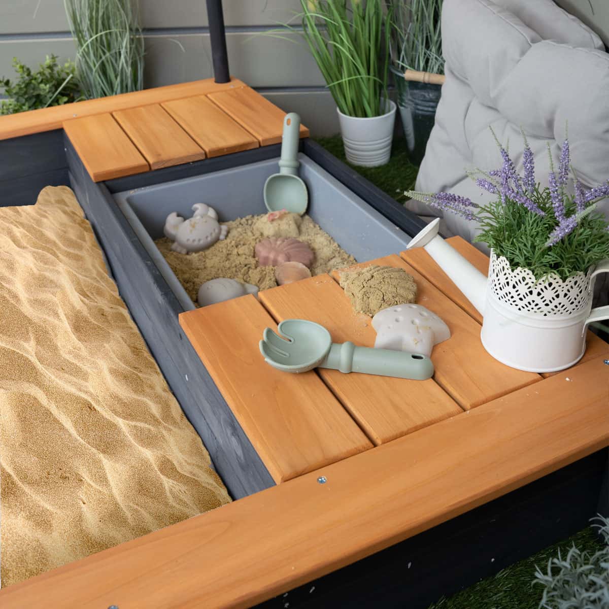 Schiffs-Sandkasten Detailbild Sitzfläche