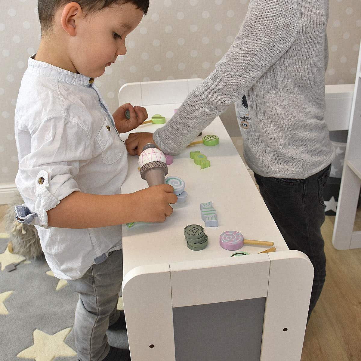 Kinderkaufladen Detailbild Theke