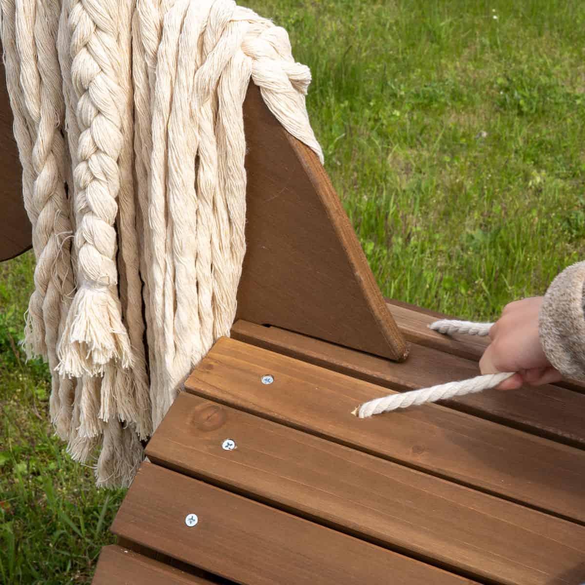 Meppi buitenpaard bruin - houten paard voor in de tuin