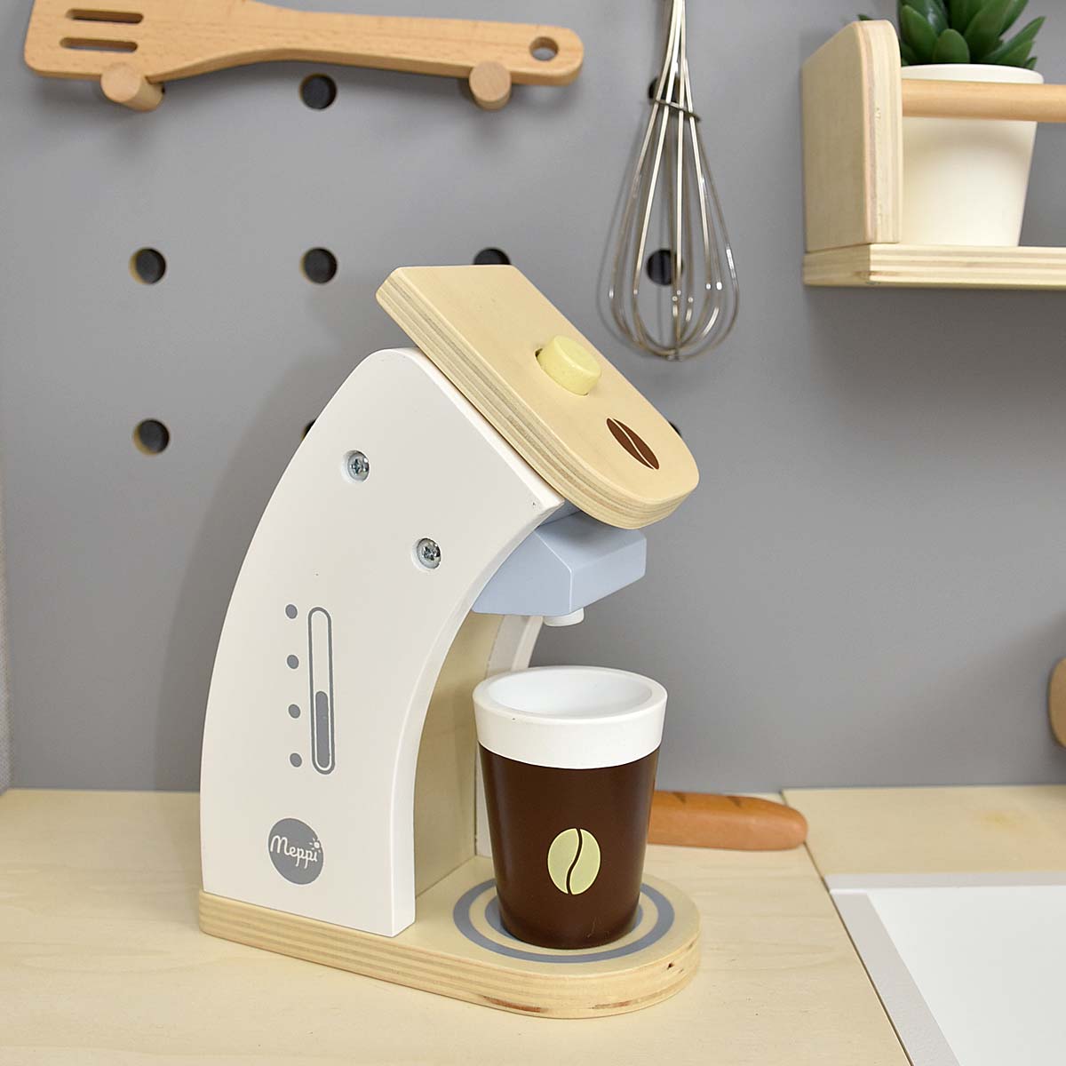 Kaffeemaschine Meppi Blickwinkel vonder Seite