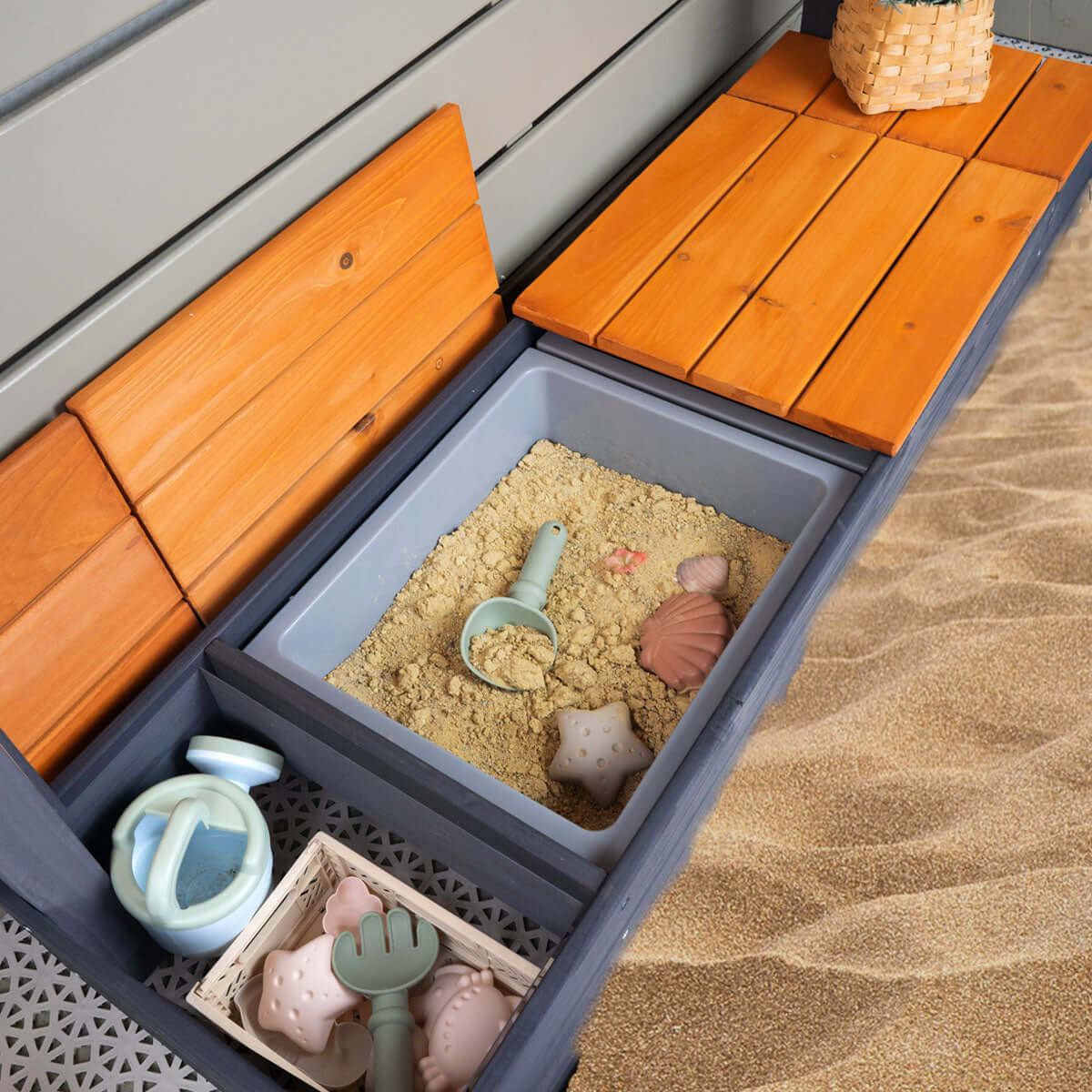 Sandkasten Detailansicht Matschwannen