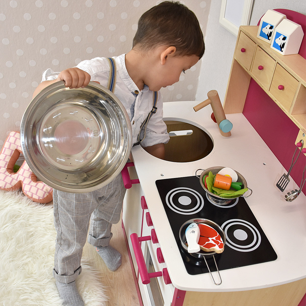 Kinderküche Detailbild Arbeitsplatte