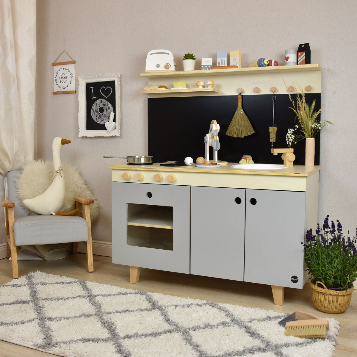 Kinderküche Stimmungsbild mit Deko