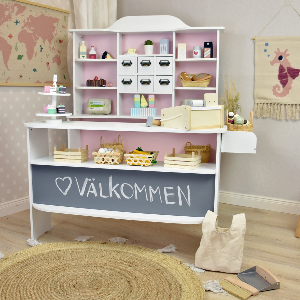 Kaufladen Macaron Stimmungsbild mit Zubehör und Deko