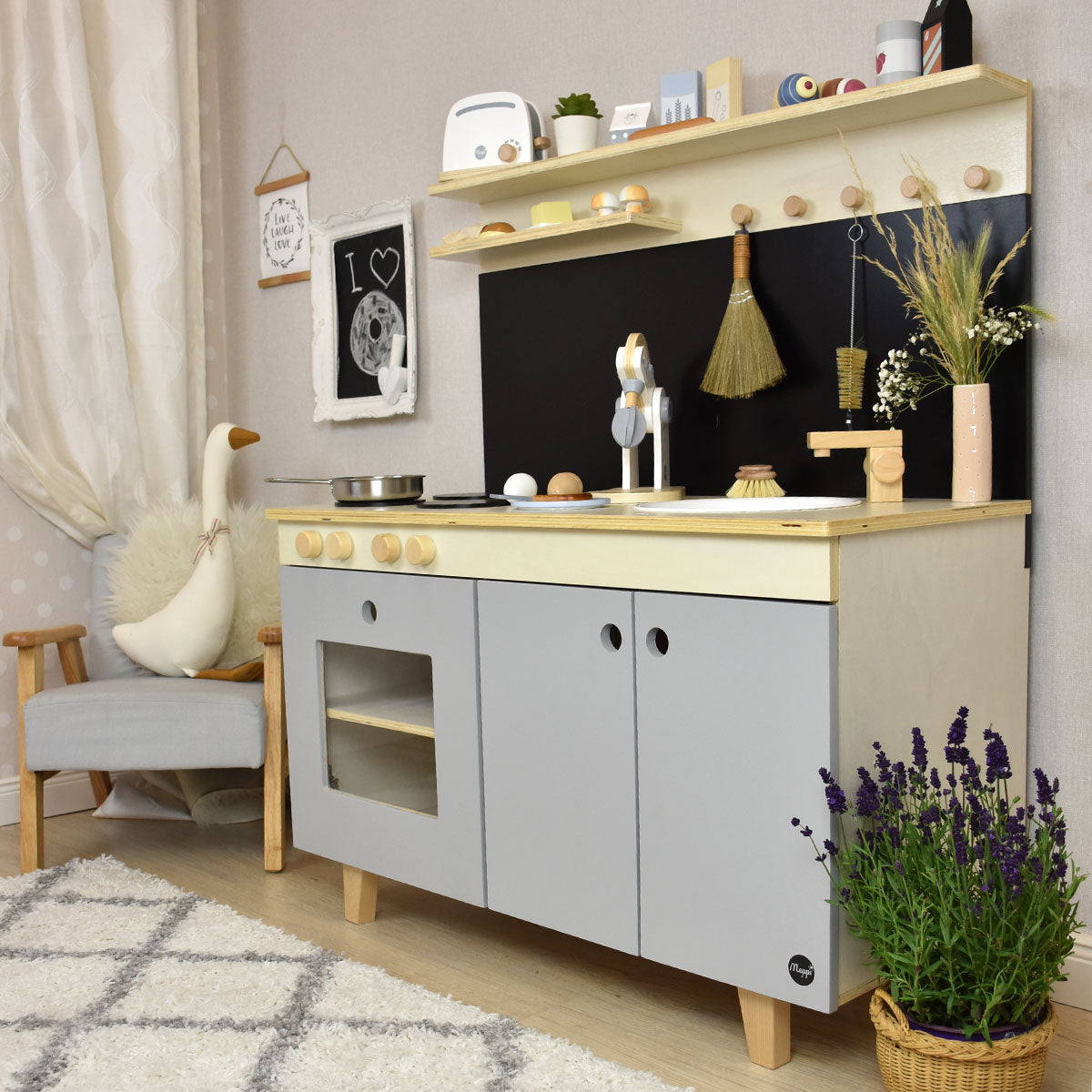 Kinderküche Stimmungsbild mit Deko